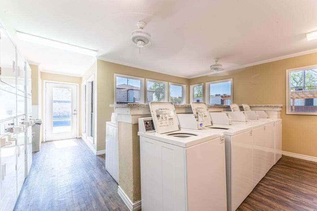 Central 1Br King Bed Suites, Close To Downtown & Domain Austin Exterior foto